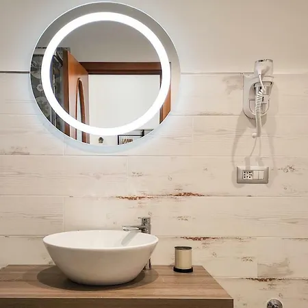 住宿加早餐酒店 Calenda 4*