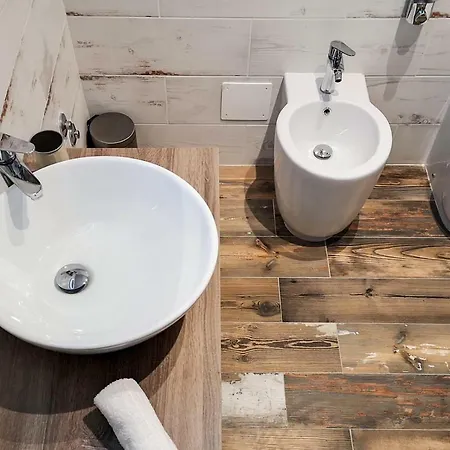 Calenda 4* 那不勒斯