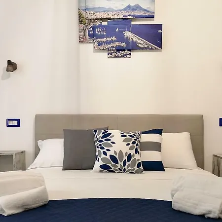 Calenda 那不勒斯